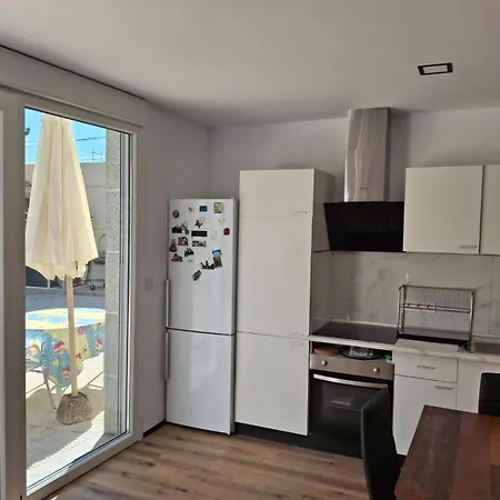 Bajo Independiente De Casa En Prázdninový dům