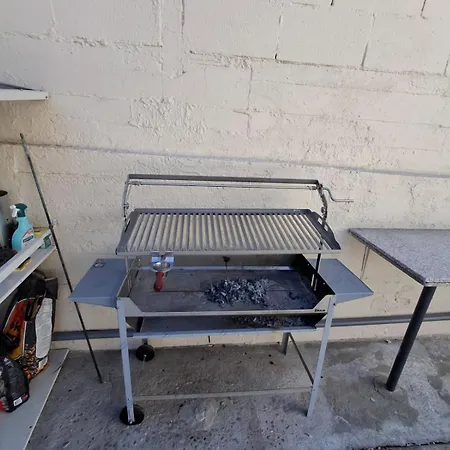 Holiday home Bajo Independiente De Casa En