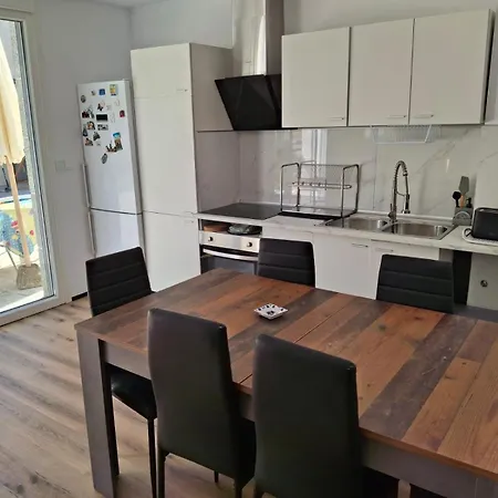 Bajo Independiente De Casa En Prázdninový dům Vigo